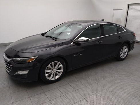 Used 2022 Chevrolet Malibu LT FWD image 2