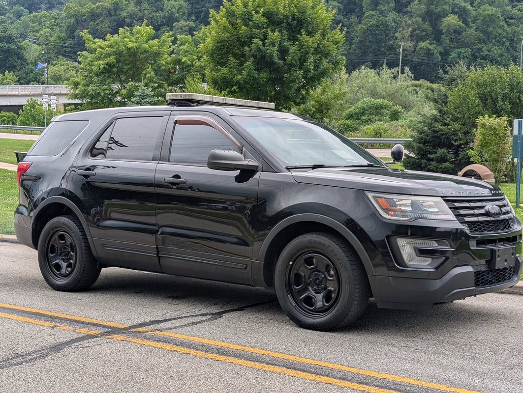 Used 2016 Ford Explorer 4WD Police Interceptor image 2