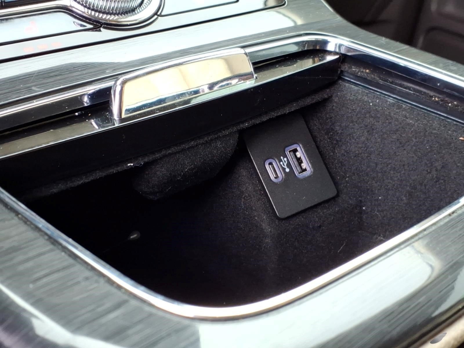 Used 2023 Lincoln Nautilus FWD w/ Premium Package image 26