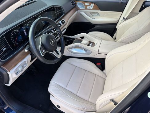 Used 2022 Mercedes-Benz GLS 450 4MATIC image 23