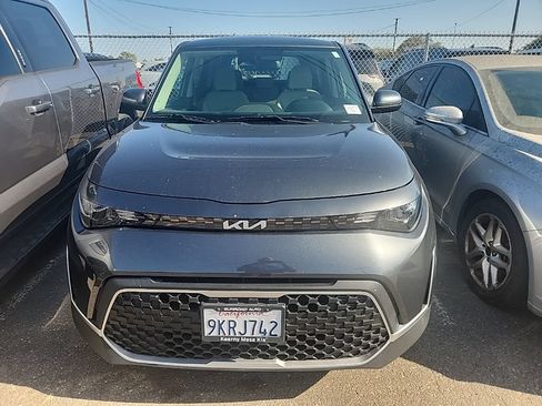 Certified 2024 Kia Soul LX FWD image 2