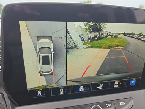 Certified 2023 Chevrolet Blazer LT w/ Sound & Technology Package AWD/4WD image 19
