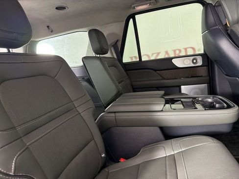 Used 2023 Lincoln Navigator Black Label image 18