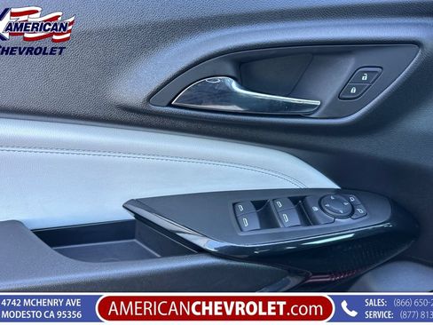 Used 2026 Chevrolet Trax LT w/ Sunroof Package FWD image 11