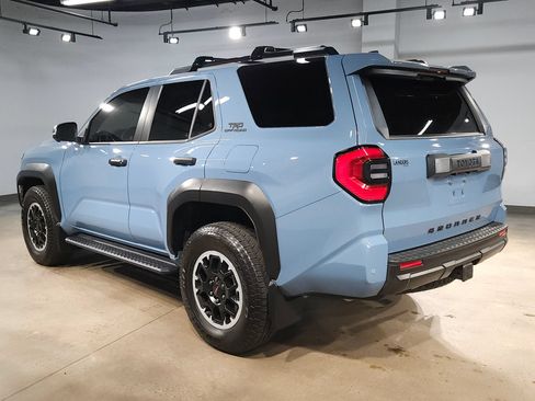 Certified 2025 Toyota 4Runner TRD Off-Road Premium w/ Tow Technology Package AWD/4WD image 5