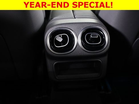 Certified 2025 Mercedes-Benz GLC 300 4MATIC image 39