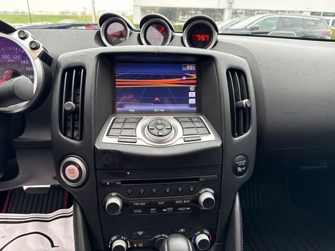 Used 2020 Nissan 370Z Touring Sport image 14