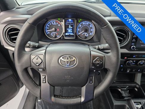 Used 2023 Toyota Tacoma TRD Off-Road w/ TRD Premium Off Road Package AWD/4WD image 19