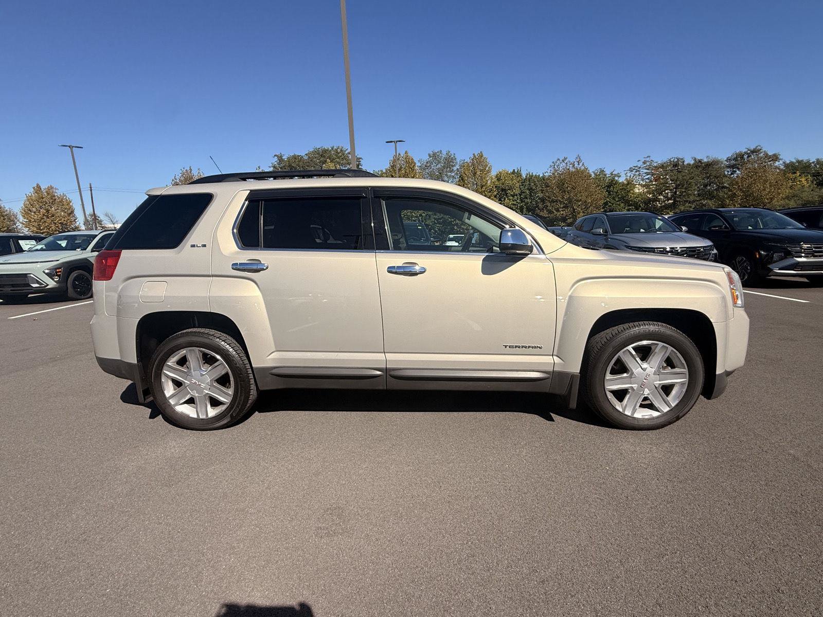 Used 2012 GMC Terrain SLE w/ Convenience Package AWD/4WD image 4
