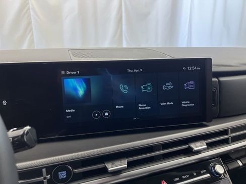 Used 2025 Hyundai Santa Fe SEL image 19