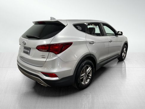 Used 2017 Hyundai Santa Fe Sport image 7