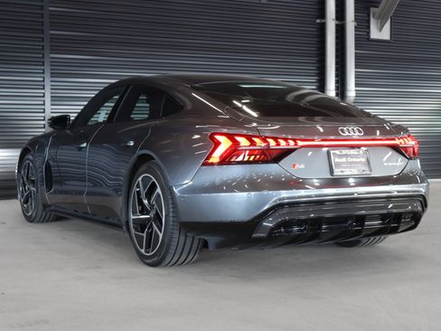 Used 2022 Audi RS e-tron GT image 2