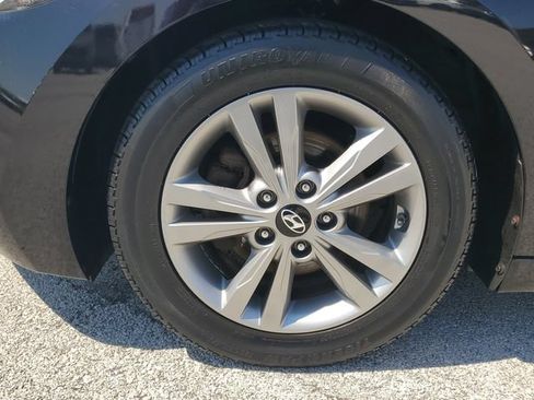 Used 2018 Hyundai Elantra SEL FWD image 6