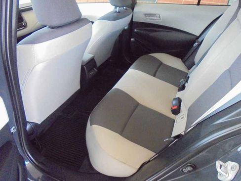 Used 2024 Toyota Corolla LE FWD image 9