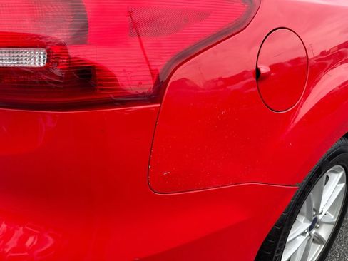 Used 2016 Ford Focus SE FWD image 33