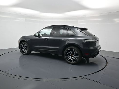 Used 2026 Porsche Macan image 3