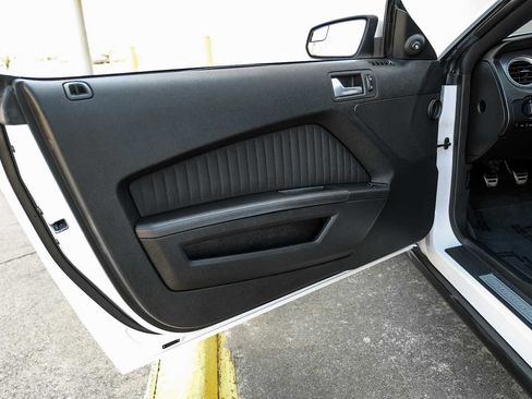 Used 2012 Ford Mustang Boss 302 w/ Boss 302 Accessory Pkg image 39