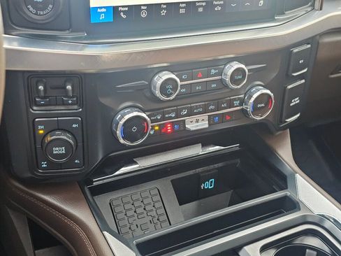 Certified 2025 Ford F350 King Ranch image 28