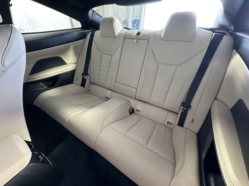 Used 2023 BMW 430i Coupe w/ Premium Package image 29