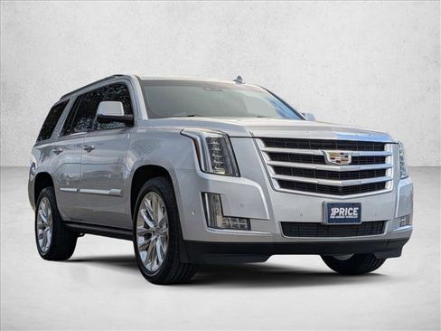 Used 2019 Cadillac Escalade Premium Luxury image 3