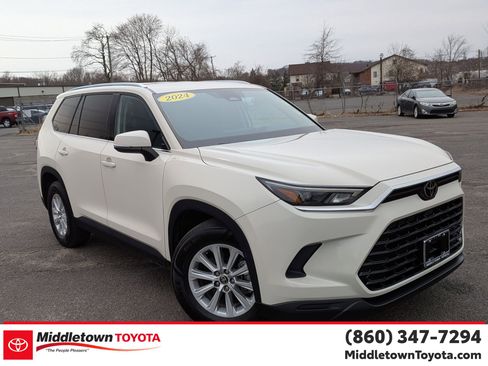Certified 2024 Toyota Grand Highlander AWD image 1