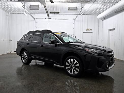 Used 2023 Subaru Outback Limited AWD/4WD image 2
