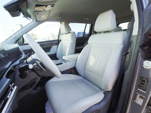 Used 2024 Hyundai Santa Fe SEL image 31