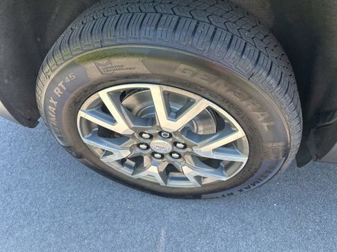 Used 2021 GMC Acadia SLE w/ Driver Convenience Package AWD/4WD image 9
