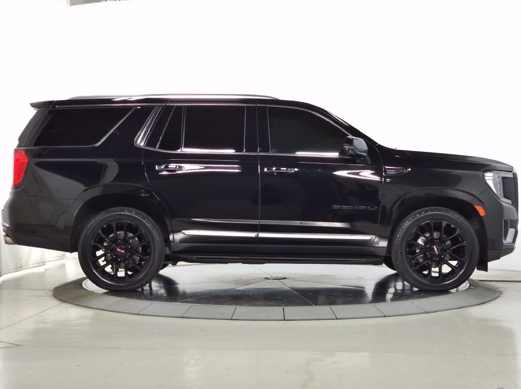 Used 2023 GMC Yukon Denali w/ LPO, Floor Liner Package AWD/4WD image 12