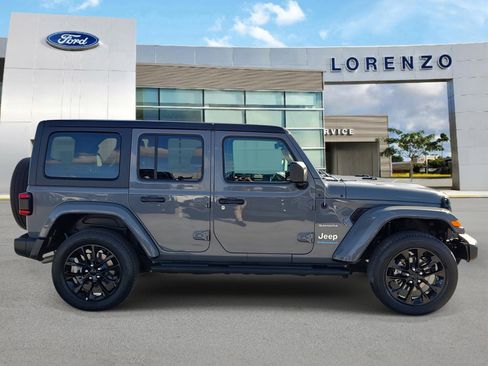 Used 2023 Jeep Wrangler Unlimited Sahara image 4