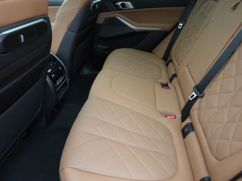 Used 2024 BMW X5 xDrive40i image 39