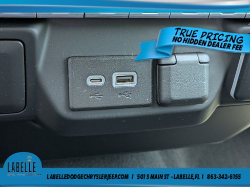 Used 2022 Chevrolet Silverado 1500 Custom RWD image 27