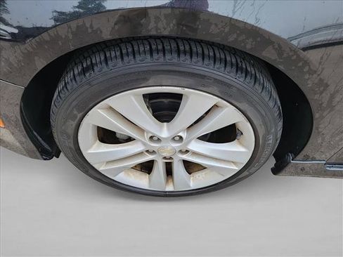 Used 2015 Chevrolet Cruze LTZ w/ Sun, Sound and Sport Package image 9