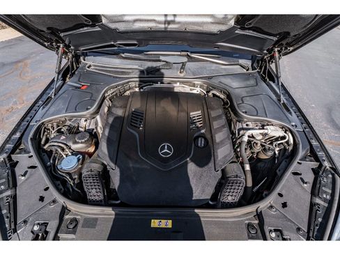 Used 2018 Mercedes-Benz S 560 4MATIC Sedan image 31