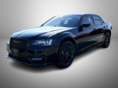 Used 2022 Chrysler 300 Touring L w/ Comfort Group