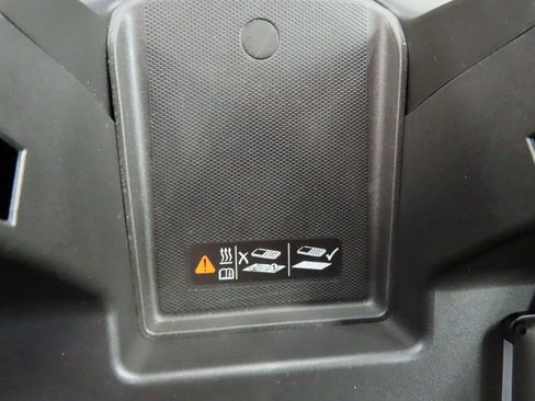 Used 2023 Chevrolet Silverado 1500 ZR2 image 67