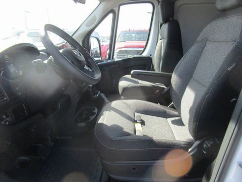 Used 2024 RAM ProMaster 2500 w/ Power Group FWD image 14