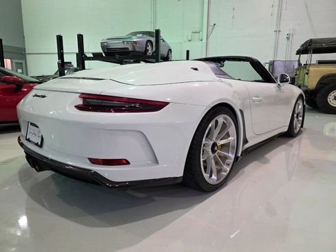 Used 2019 Porsche 911 Speedster RWD image 71