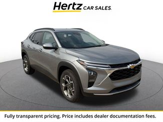 Used 2025 Chevrolet Trax LT FWD video 1