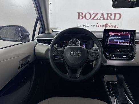Used 2022 Toyota Corolla LE FWD image 24