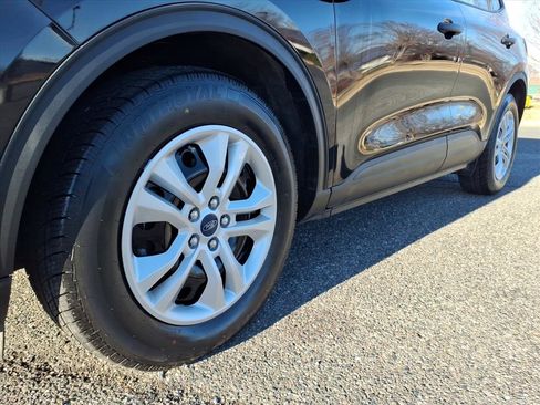 Used 2021 Ford Escape S image 9