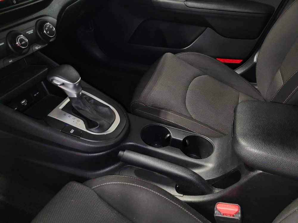 Used 2022 Kia Forte Sedan FWD image 26