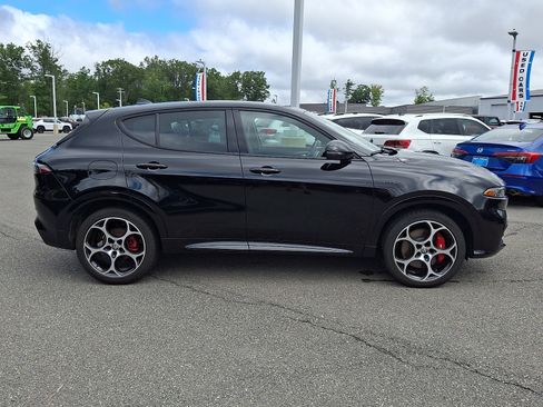 Used 2025 Alfa Romeo Tonale w/ Premium Package AWD/4WD image 7