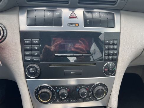 Used 2005 Mercedes-Benz C 230 Sedan image 18