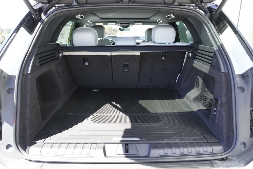 New 2026 Land Rover Range Rover Sport SE AWD/4WD image 31