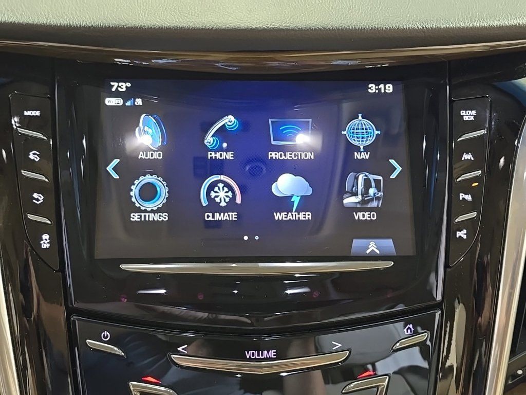Used 2019 Cadillac Escalade Premium Luxury AWD/4WD image 23