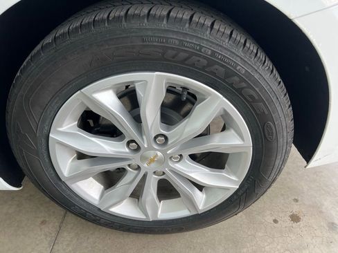 Used 2024 Chevrolet Malibu LT image 27