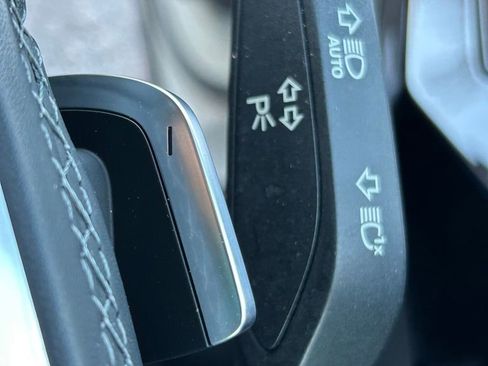 Used 2022 Audi e-tron Premium Plus w/ Premium Plus Package image 21