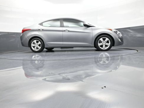 Used 2012 Hyundai Elantra GLS w/ Preferred Pkg 3 FWD image 27
