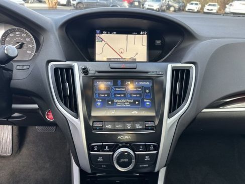 Used 2017 Acura TLX w/ Technology Package image 32